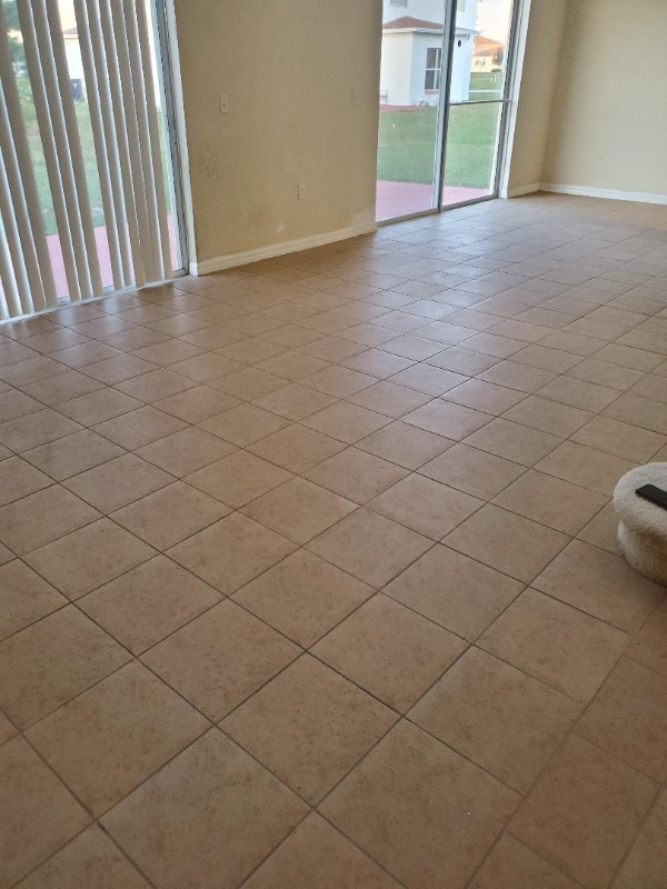 Building Photo - 148 Columbia Dr