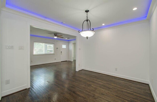 Building Photo - 3710 Erby St