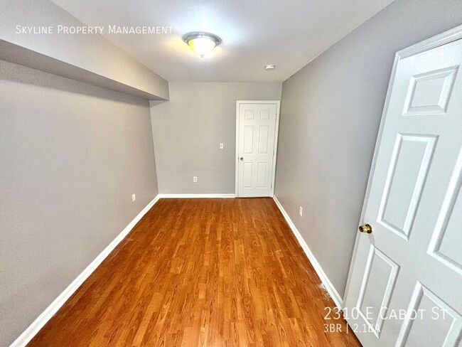 Building Photo - Gorgeous 3 Bedroom Home For Rent in Fishtown!