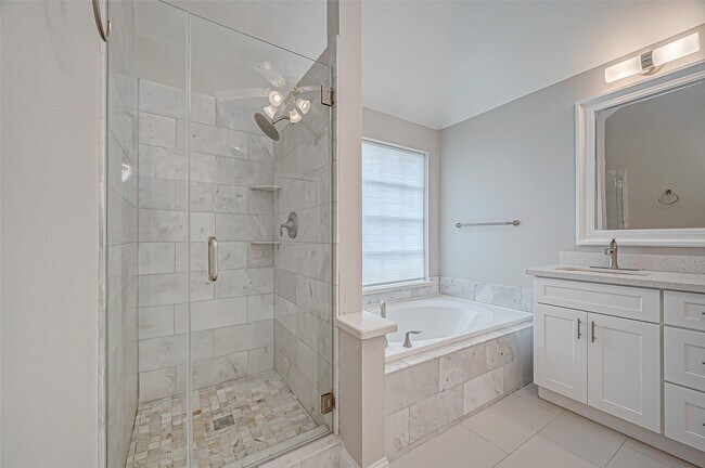 Building Photo - 5410 Portage Rock Ln