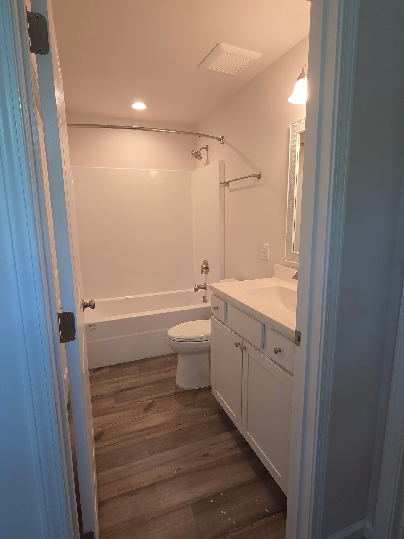 Building Photo - 325 Brenda Dr