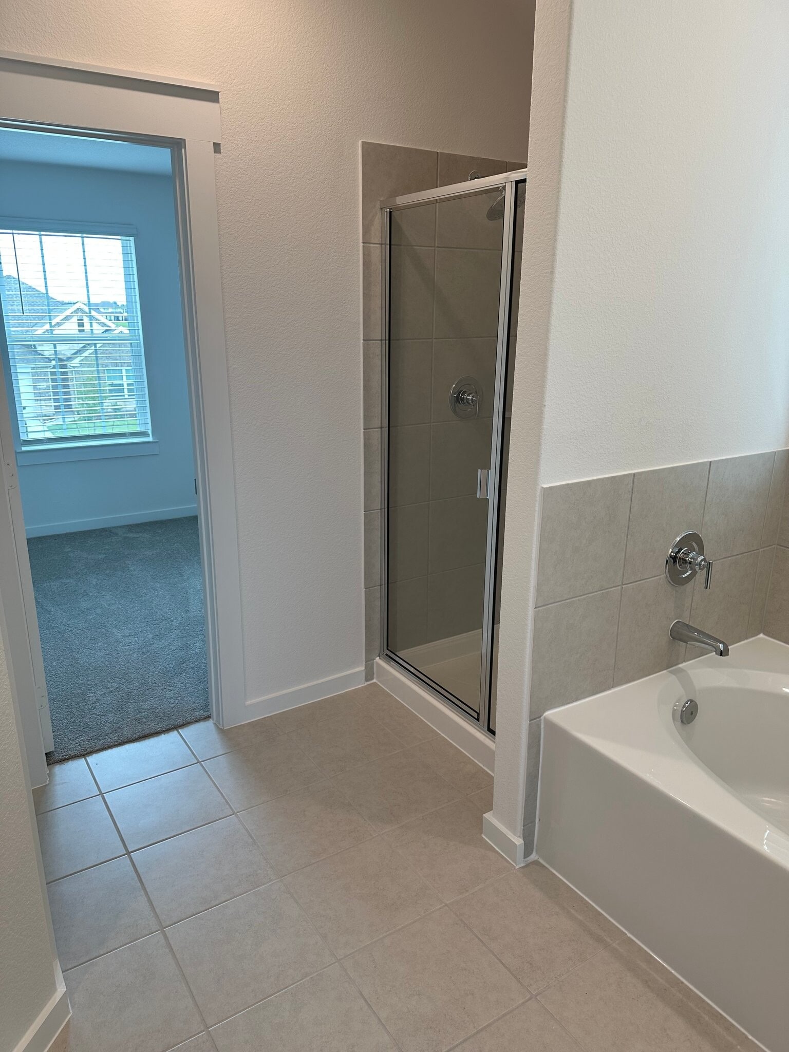 Building Photo - 4633 Peony Grn Dr