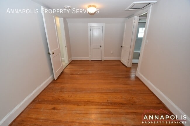 Building Photo - 33 Glen Ave