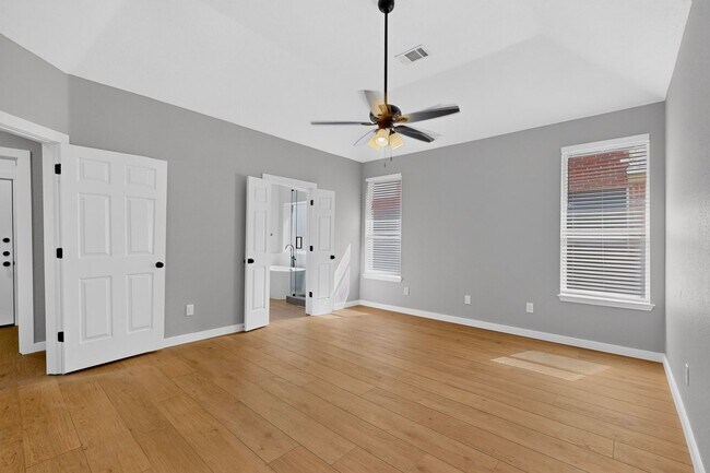 Building Photo - 7314 Gillon Dr