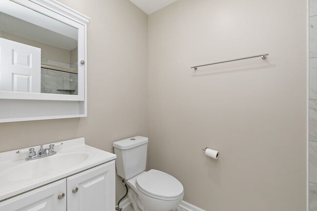 Building Photo - 2155 College Dr