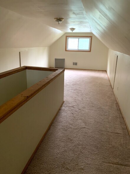 Building Photo - 934 Hadden Ave