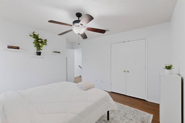 Building Photo - 2316 White Oak Dr