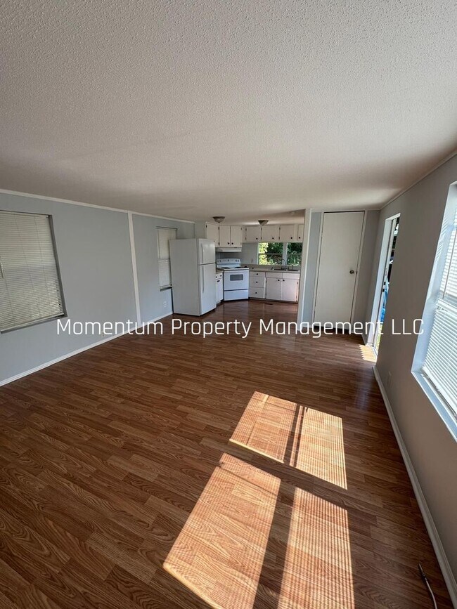 Building Photo - 21364 Canal Dr