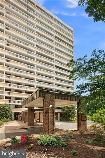 Building Photo - 6101 Edsall Rd