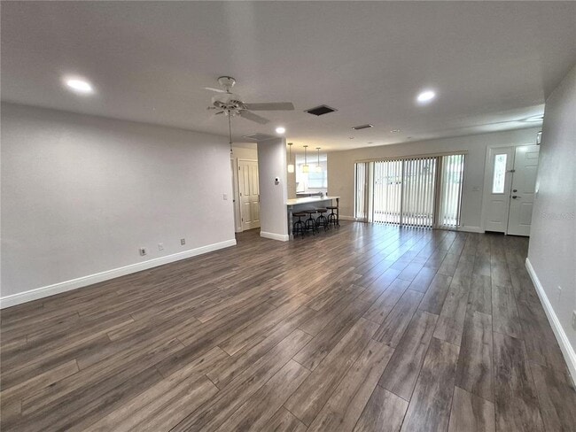 Building Photo - 160 Joanne Pl