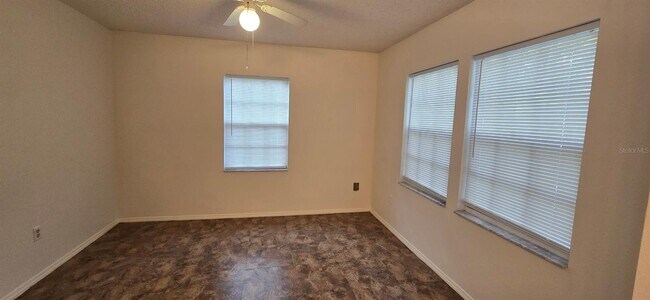Building Photo - 7846 Midway Dr Terrace