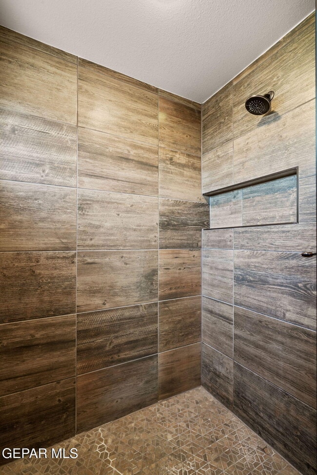 Building Photo - 325 Quiet Pr Dr