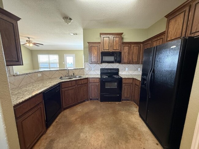 Building Photo - 3202 Rockwall Dr