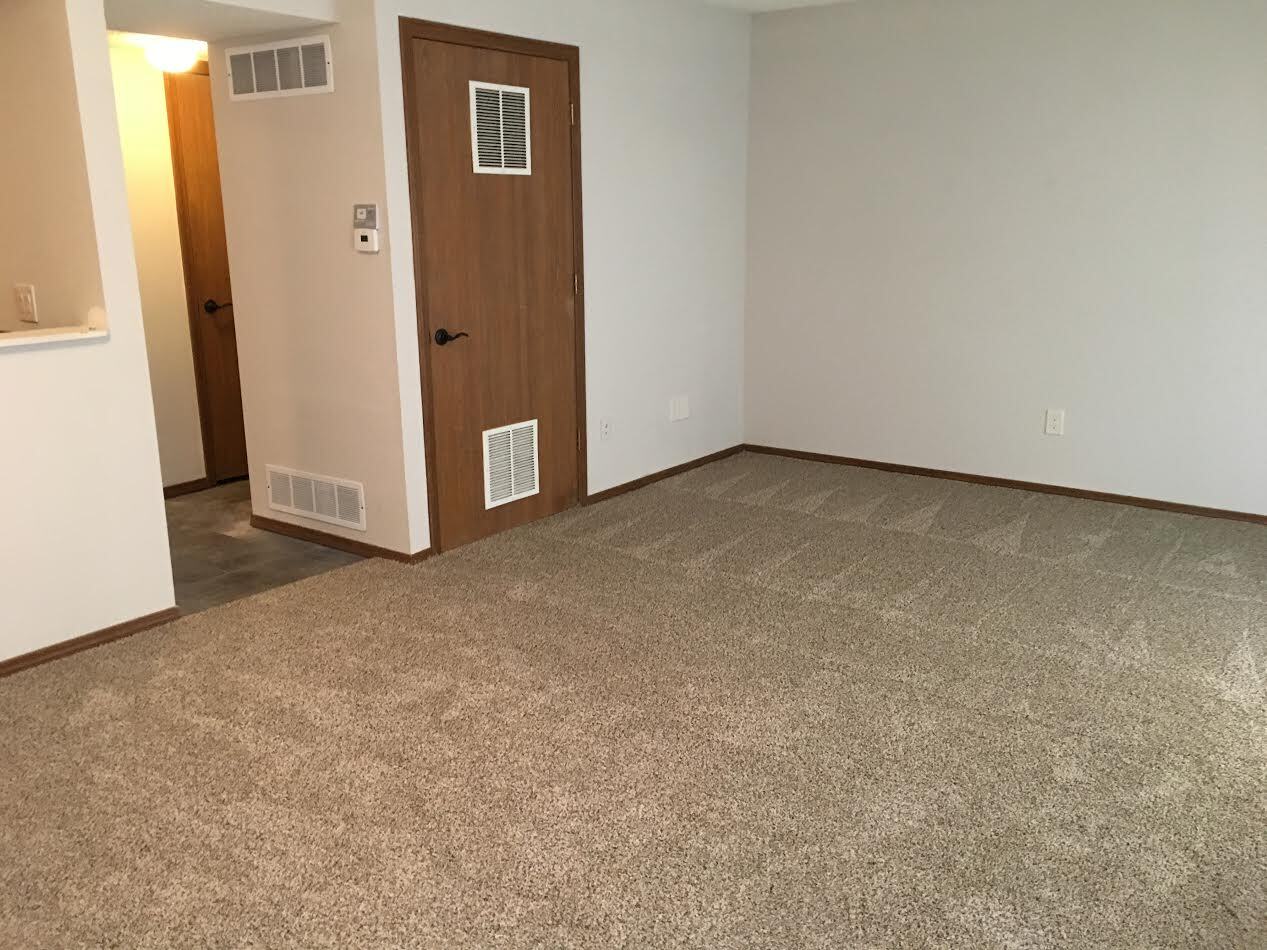 Building Photo - 220 Mount Hope Ct