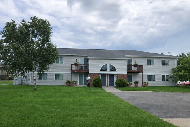 Building Photo - SIX weeks rent FREE!