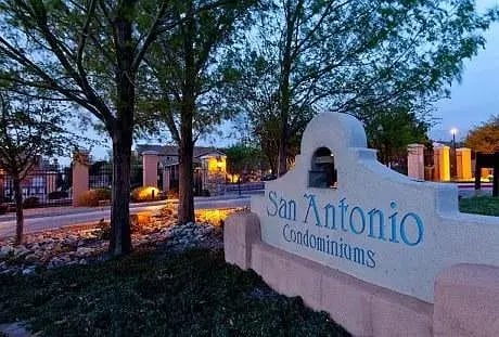 Building Photo - 6501 San Antonio Dr NE