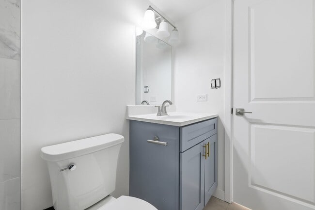 Building Photo - 4180 Williamsburg Ct