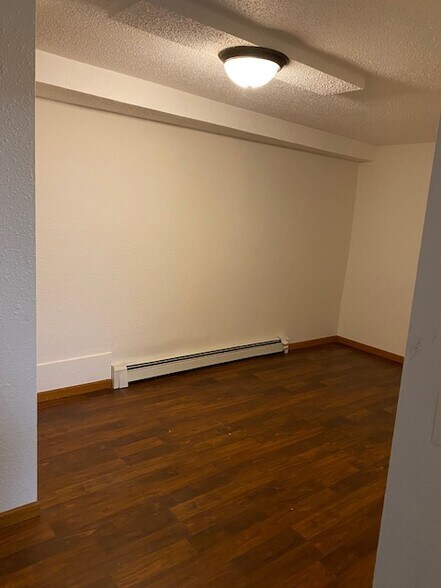 den / office - 804 Cedar Dr