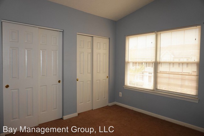 Building Photo - 4 br, 3 bath House - 521 Green Valley Court