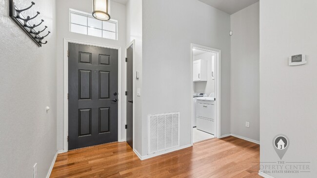 Building Photo - Modern Comfort in Deer Creek School District