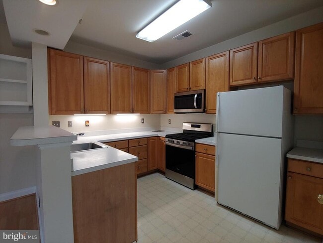 Building Photo - 814 Estuary Dr