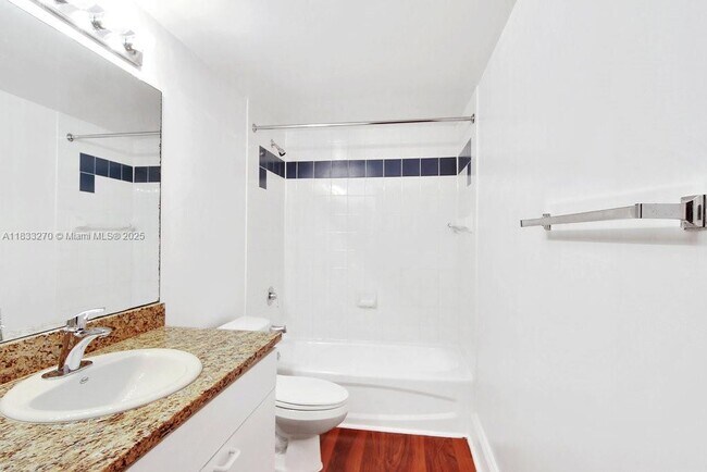 Building Photo - 1756 N Bayshore Dr