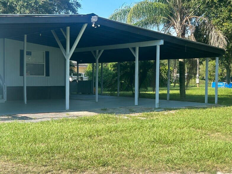Building Photo - 3844 Hixon Ave