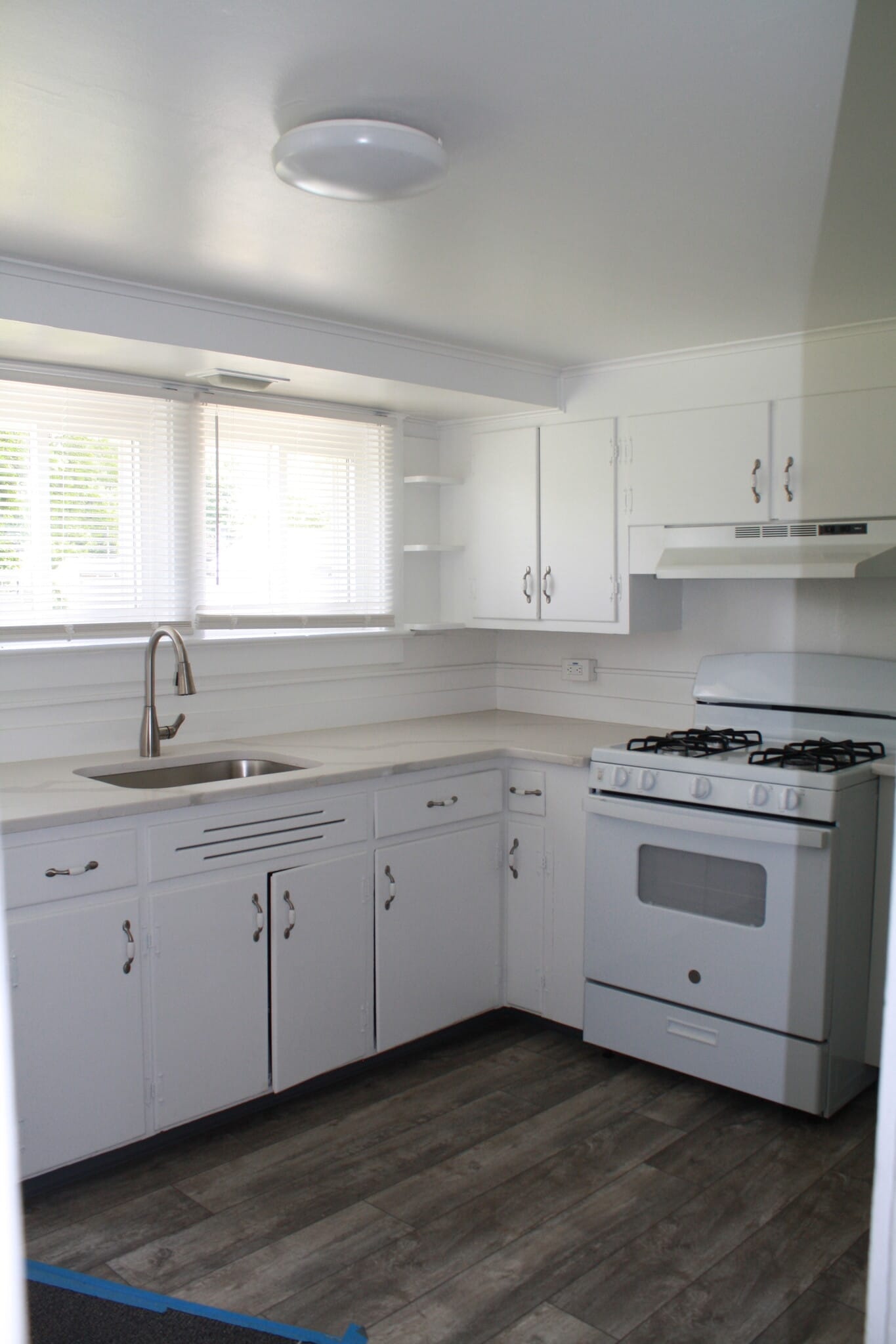 kitchen - 636 E Front St