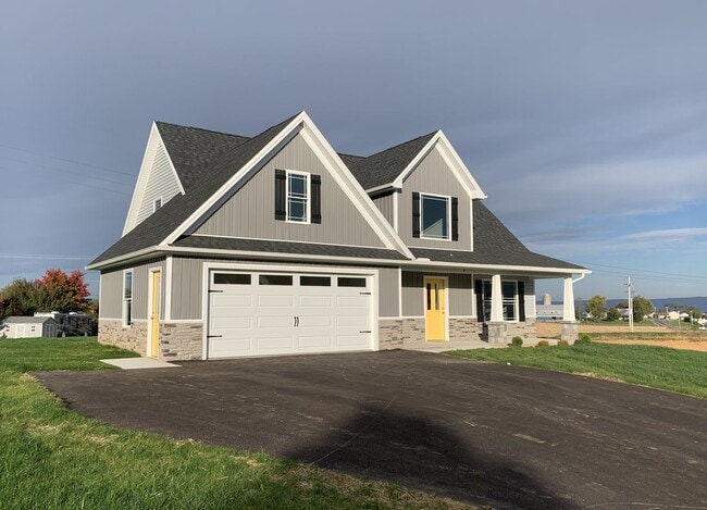 Building Photo - Gorgeous 3 bed, 2.5 bath single family hom...