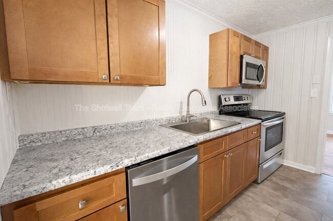 Building Photo - 5705 Davida Rd NW