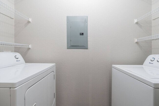 Building Photo - 7145 Purcell Dr