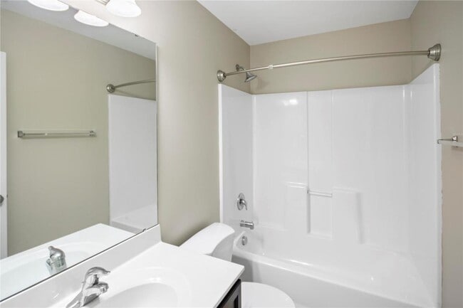 Building Photo - 323 Stonewall Creek Dr