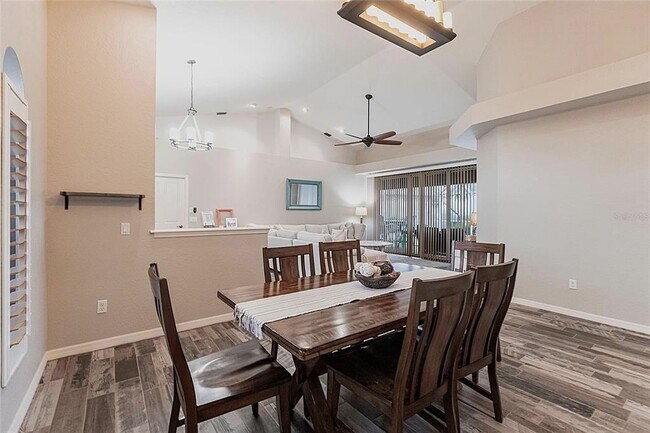 Building Photo - 1503 Suzi St