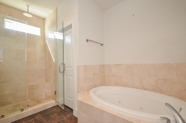 Building Photo - 2220 Portsmouth St