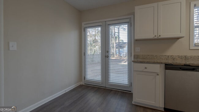 Building Photo - 6218 Creekford Ln