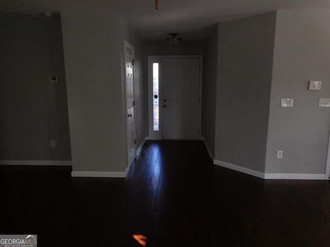 Building Photo - 206 Brookstone Trail