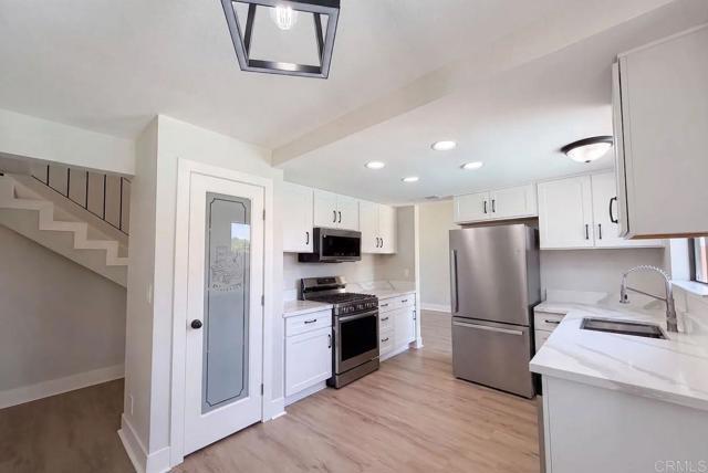 Building Photo - 6005 La Castana Way