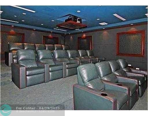 Building Photo - 610 W Las Olas Blvd
