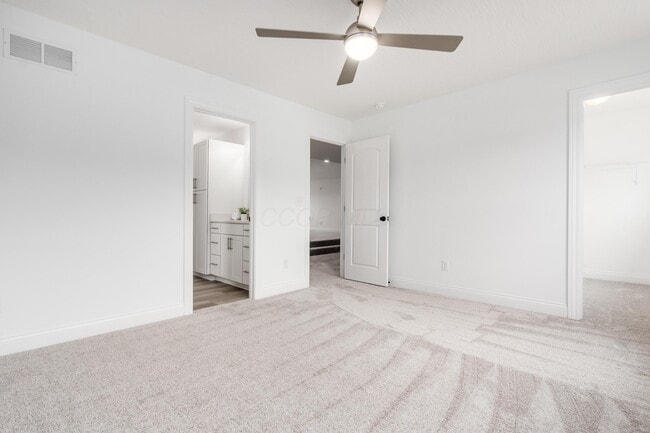 Building Photo - 3189 Glenmead Dr