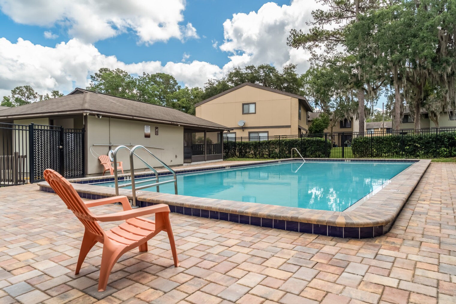 Building Photo - 2300 SW 43rd St