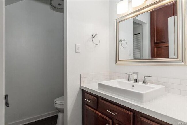 Building Photo - 1828 Rosebrook Ln