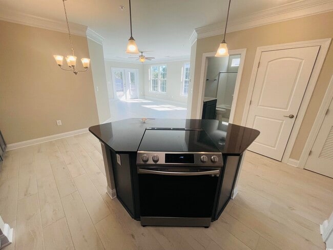 Building Photo - 165 Ella Kinley Cir