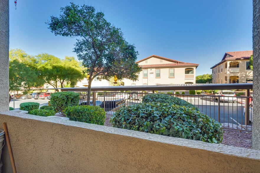 Building Photo - 3475 Cactus Shadow St