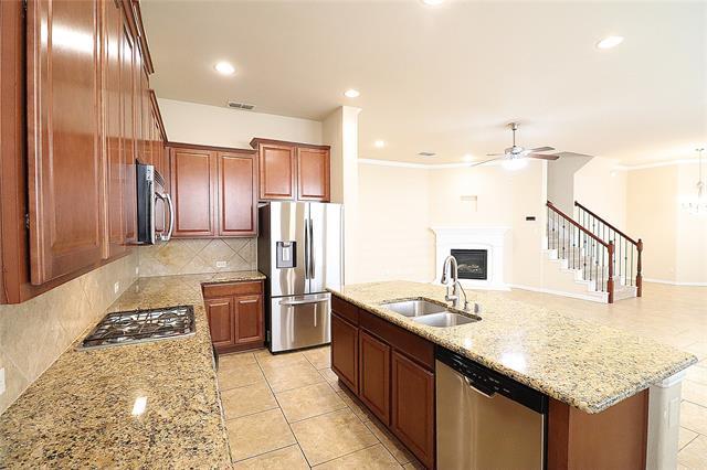 Building Photo - 2461 Embleton Dr