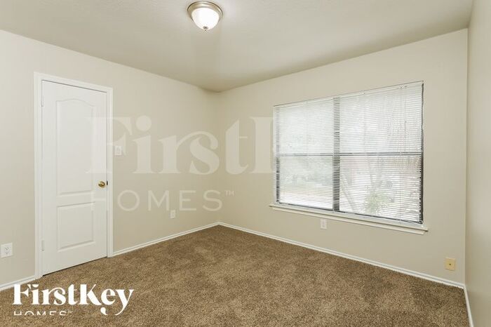 Building Photo - 4623 Everstone Creek
