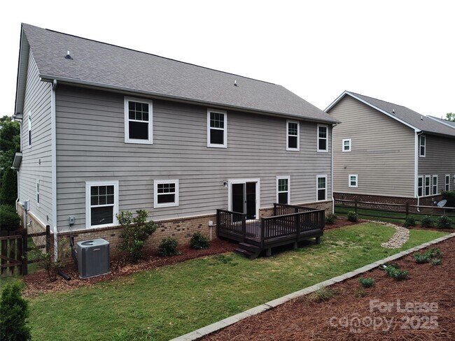 Building Photo - 9415 Segundo Ln