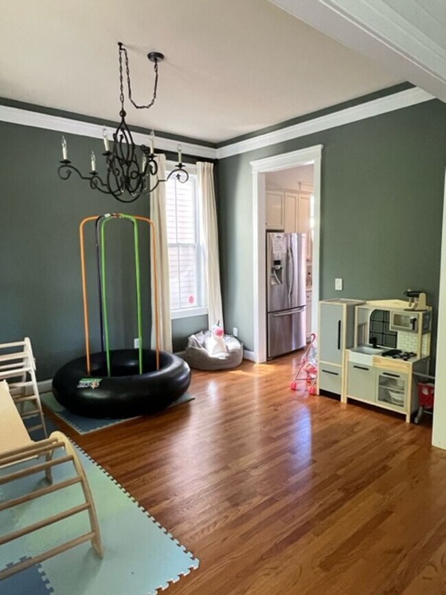Building Photo - Upscale Home In Prime Huntersville Monteit...