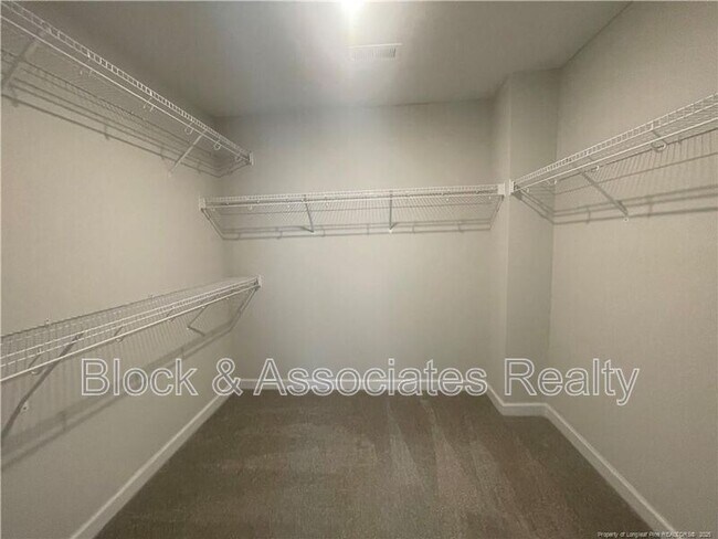 Building Photo - 703 Georgetown Cir