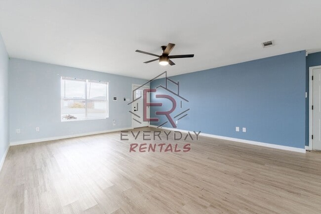 Building Photo - 4506 Windcrest Dr