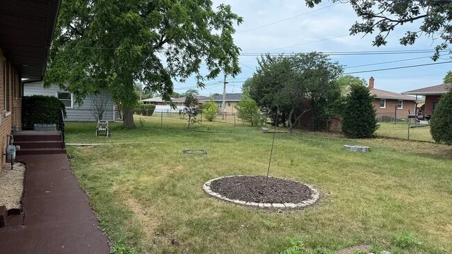 Building Photo - 1310 Orchard Dr